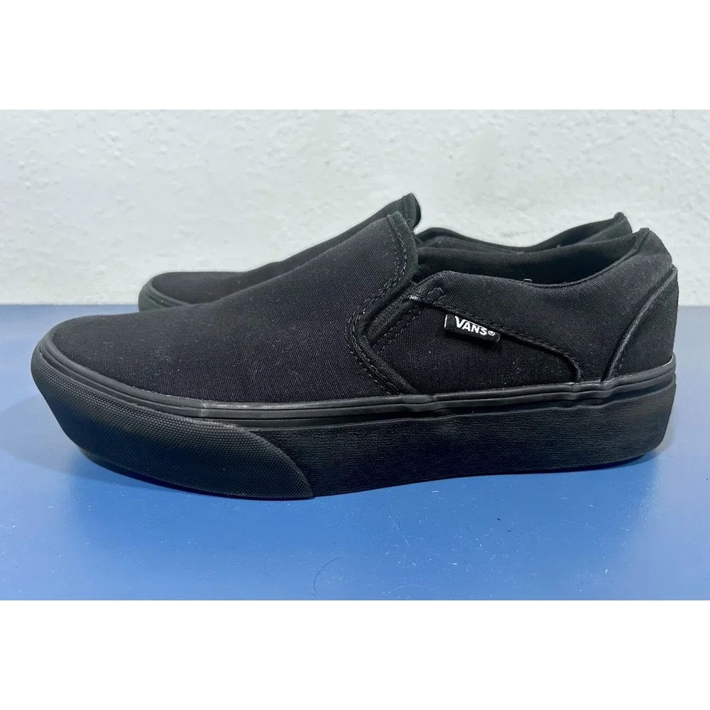 Vans Asher Classic Slip On Skate Shoes Blackout Triple Black  Wms 9 Barely Worn